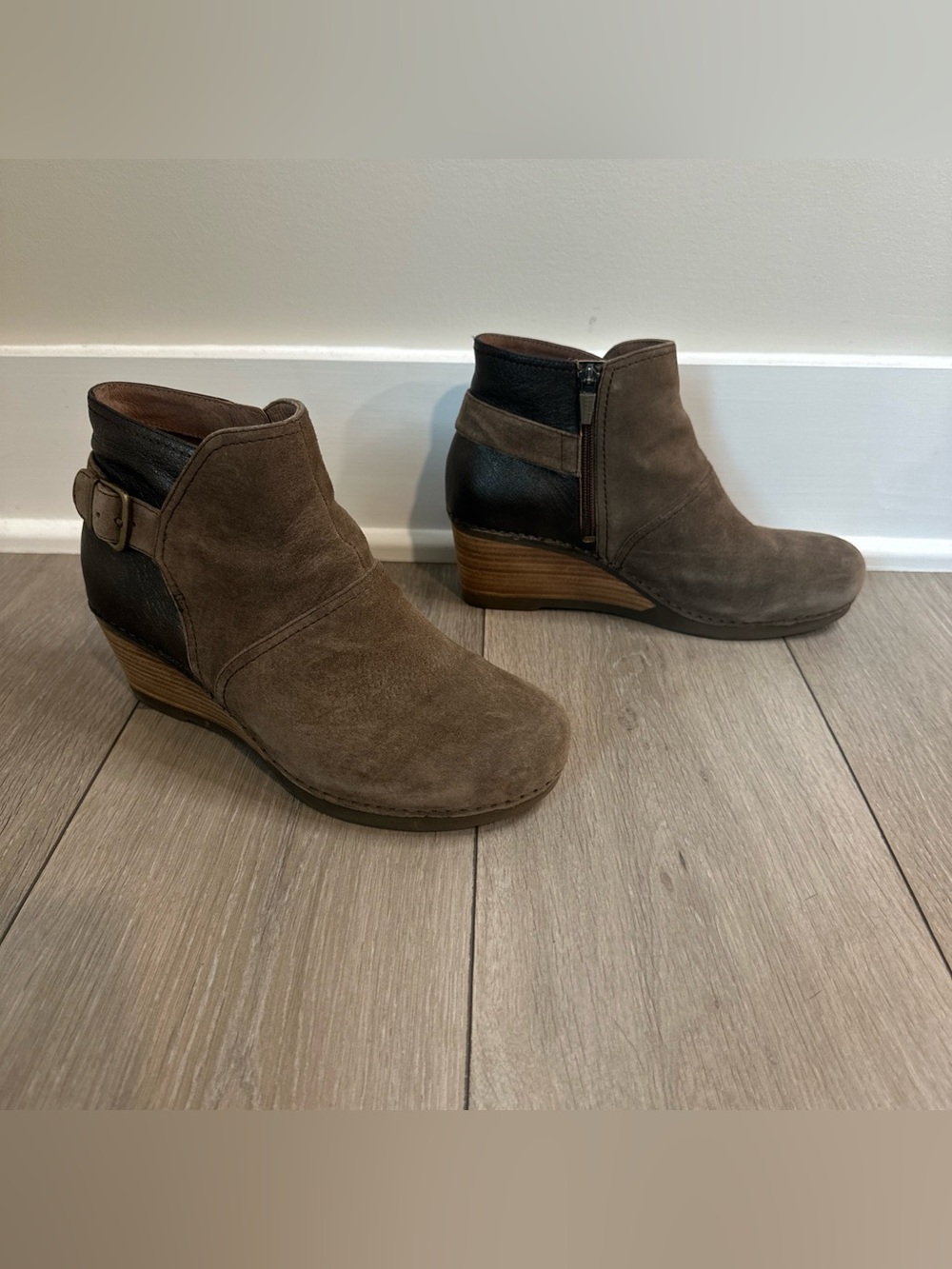 Dansko Shirley Wedge Suede Leather Ankle Booties EUR 41 USA Women 10.5-11 Brown